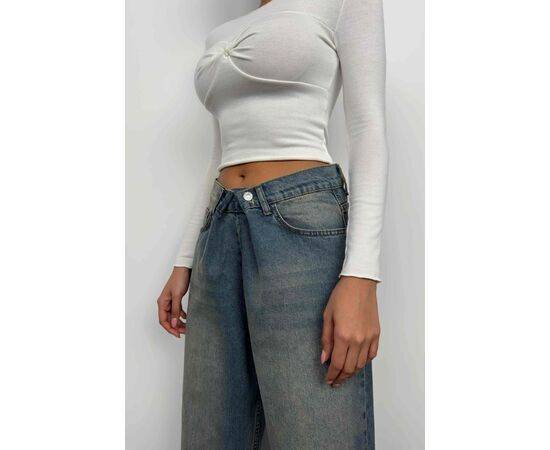 Women's Low Waist Double Buttoned Wide Leg Jean