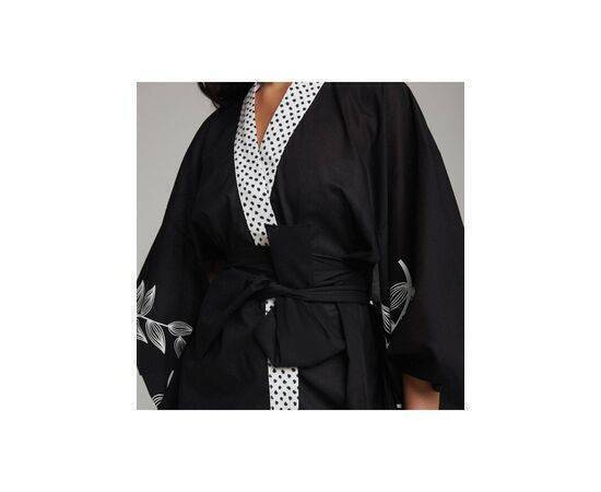 Women's Kimono with Floral Pattern on Sleeves