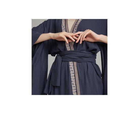 Women's Kimono with Osaka Patterned Collar Detail